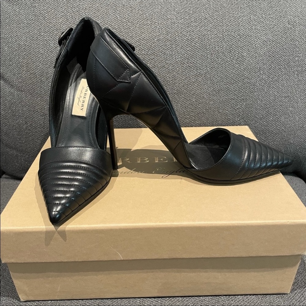 Burberry Black Quilted Pointed Heels